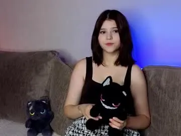 kiss_me_kim on Chaturbate