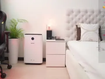 kissing33 — Neverending Nut November  FAV: 111/222/444/666/888  #bigboobs #squirt #18 #bigass #anal #fuckmachine -- use /tipmenu & /posmenu  [802 tokens to goal]