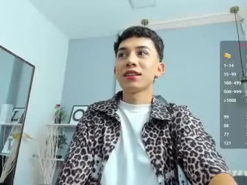 Freechat kristall_swan on Chaturbate