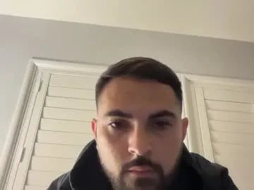 latino_whiteboy — Welcome to my room! - Goal: stroke cock [20 tokens left] #pvt #str8 #curious