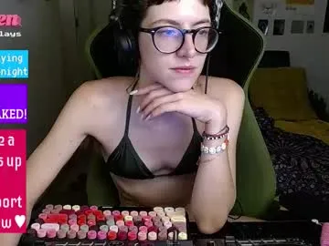 Freechat laurenipsumsit on Chaturbate