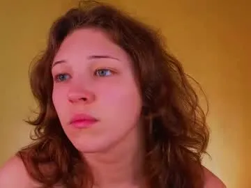 Freechat lea_belle_ on Chaturbate