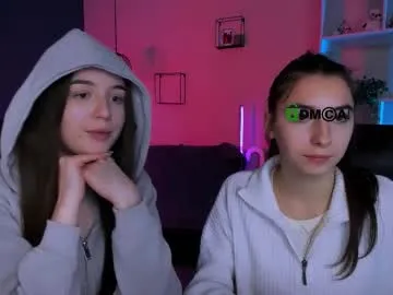 Freechat leslie_bird on Chaturbate