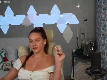 Freechat lesliekorfs on Chaturbate