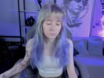 lexiwenford — Current Goal: tribute for goddess! at 999 tokens -- #goth #femdom #findom #nonude #sph [373 tokens to goal]