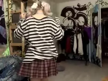 Freechat libbynading on Chaturbate