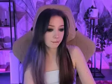 Freechat lii_luu on Chaturbate