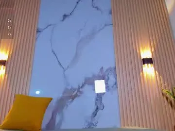 Freechat lil_eva2 on Chaturbate