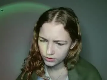 lily_tayberry on Chaturbate