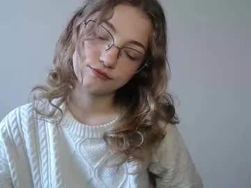 lily_tayberry on Chaturbate