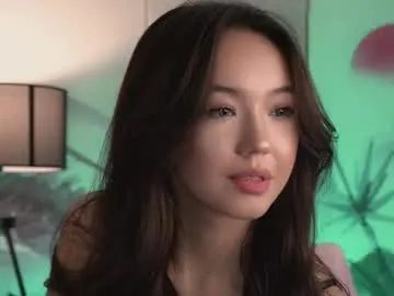 lin_kun — Current Goal: Twerk that ASS^^ at 555 tokens -- Next Goal: Striptease oil show -- Welcome to my room! Use /tipmenu for my menu #teen #asian #squirt #18 #lovense [555 tokens to goal]