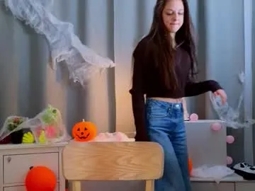 lisadalee — Water ass LOVENSE LUSH ON| Call me Lisa!  #shy #18 #new #teen #squirt [72 tokens remaining]