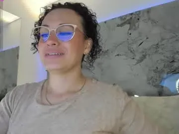 Freechat liz_holmes on Chaturbate