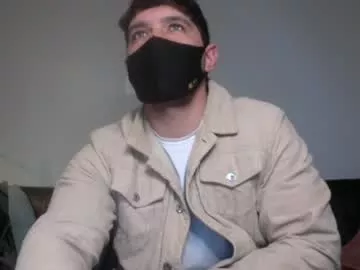 Freechat lockdownlove on Chaturbate