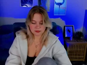 louisemous —  GOAL: Welcome, guys, follow me! My First Goal -REMOVE JACKET [47]  Let's make this day incredible #18 #lovense #shy #new #skinny