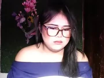 Offline lovelypinaychubsx on Chaturbate