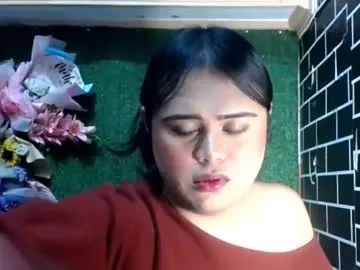 Offline lovelypinaychubsx on Chaturbate