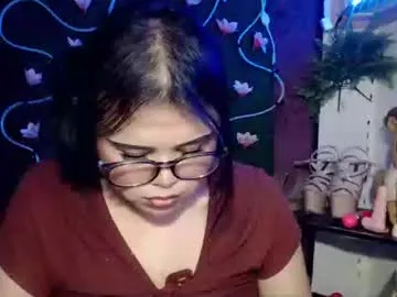 Offline lovelypinaychubsx on Chaturbate