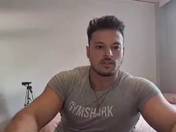 Private lucasfit24 on Chaturbate