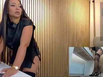 Freechat lulu_072 on Chaturbate