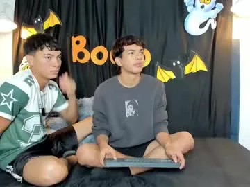 Freechat maicol_cum23 on Chaturbate