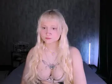 Freechat mariamilkis on Chaturbate