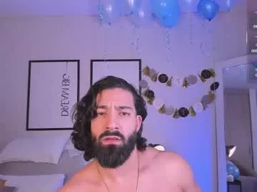 Freechat maxstrong01 on Chaturbate