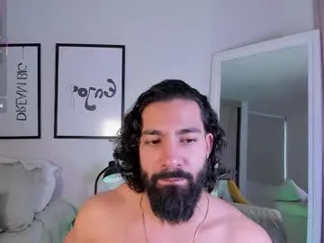 Freechat maxstrong01 on Chaturbate