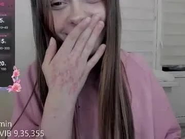 Offline melonipinkbb on Chaturbate