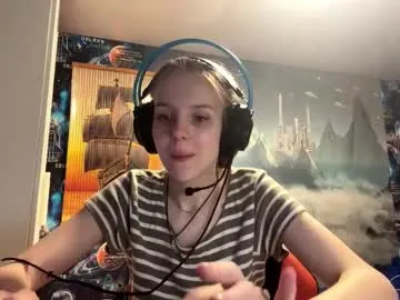 melonygriffen — Hello im Aria! Goal - dance for wake up<3 #new #teen #shy #18 #cute [0 tokens remaining]