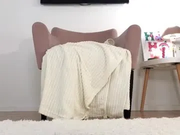 Offline meowlina on Chaturbate