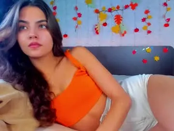 Freechat milana_crystal_ on Chaturbate