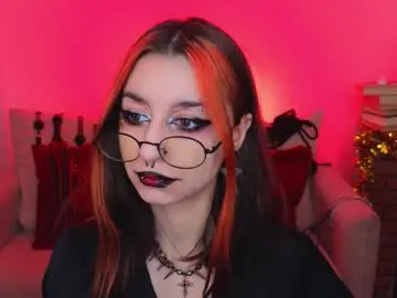 Offline mistress__marcelline on Chaturbate