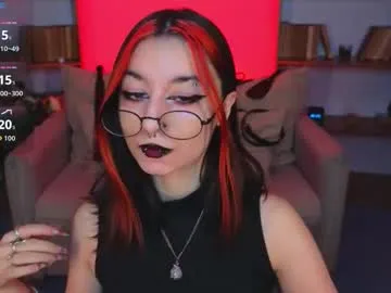 Offline mistress__marcelline on Chaturbate