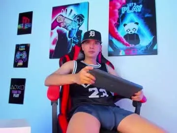 moises_23cm — Show cum #bigcock #cum #monstercock #bigdick [1985 tokens remaining]