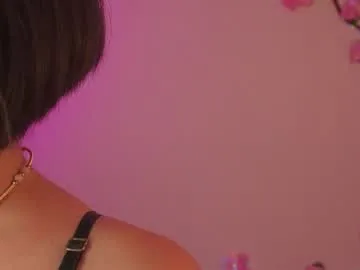 moon_eyess on Chaturbate