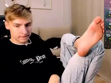 mrsexycum4u — GOAL: CUM SHOW! [600 tokens remaining] i love do cum show for u! #lovense #young #twink #uncut #cumshow