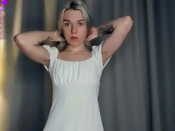 myviolet_rush — Olive here^^ GOAL: Did you know I can get orgasms from nipple vibrations? Use nipple clamps #18 #muscle #skinny #new #smalltits [715 tokens remaining]