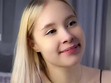 Freechat naomibry on Chaturbate