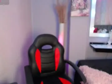 Freechat natalliapradas on Chaturbate