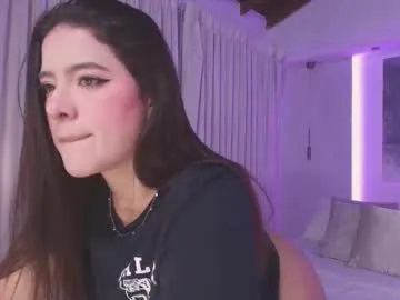 nathalie_rivers — Goals: Ride hard dildo // Take control of the room and become the captain!! // #skinny #saliva #bigboobs #latina #daddysgirl  [462 tokens remaining]