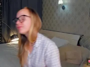 Freechat nicolavanderbie on Chaturbate