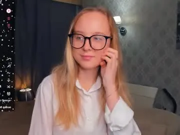 Freechat nicolavanderbie on Chaturbate