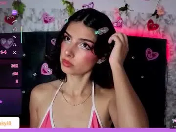 Offline ninasky19 on Chaturbate