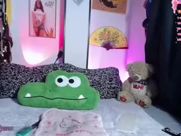 noah420sr — Current Goal: sexy dance at 375 tokens -- Next Goal: spit tits -- Sex Show at Final Goal   #smoke #femboy  #bigcock #slave #anal