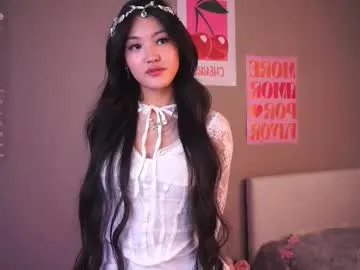 noreenbeckey — GOAL: tour of my body [0 tokens remaining] Hi! I am Nore <3 Let me feel you #18 #shy #skinny #asian #lovense