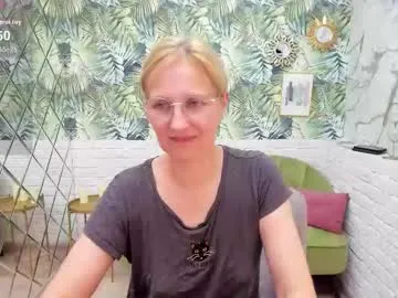 Freechat paris_cherry on Chaturbate