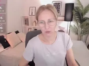 Freechat paris_cherry on Chaturbate