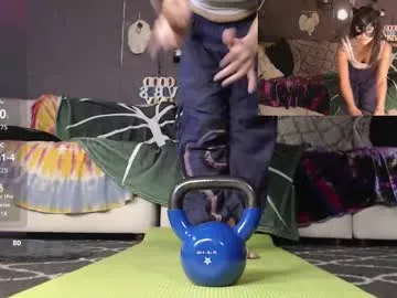 peekclimaxxx — Come say hey. #chat #chill #workout #fitness #brunette