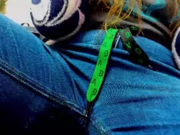 Freechat persinaky on Chaturbate